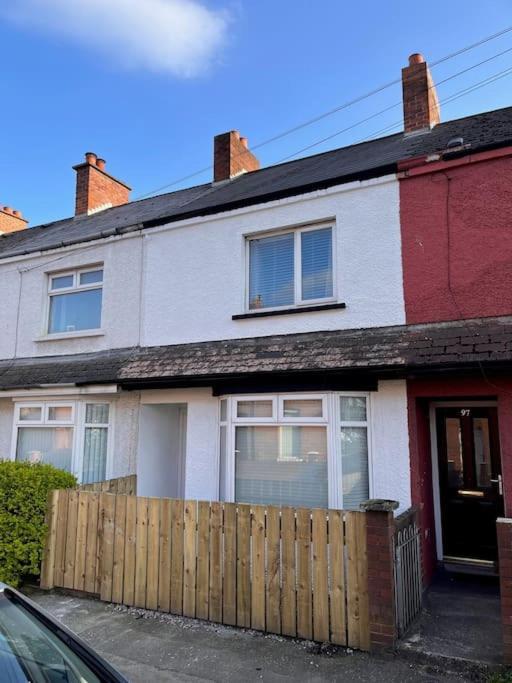 It'S Broadway Baby! Great House Close To City Centre Belfast Exteriör bild